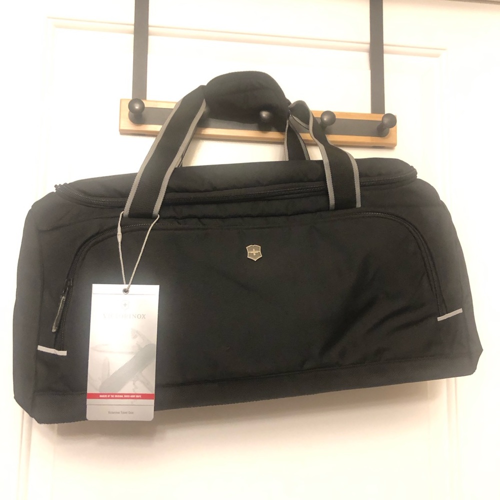 Victorinox Black Yoyage Travel Duffel Bag -NWT